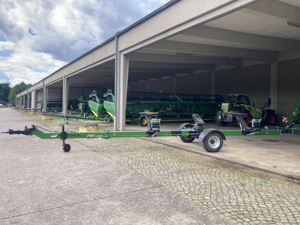 H B SCHNEIDWERKSWAGEN - Cosechadora de granos: foto 1 H B SCHNEIDWERKSWAGEN - Cosechadora de granos: foto 1