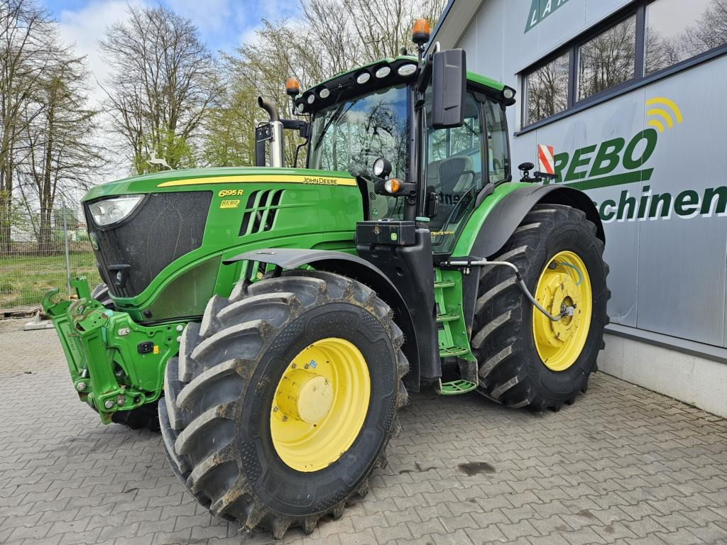 John Deere 6195R - Tractor: foto 1 John Deere 6195R - Tractor: foto 1