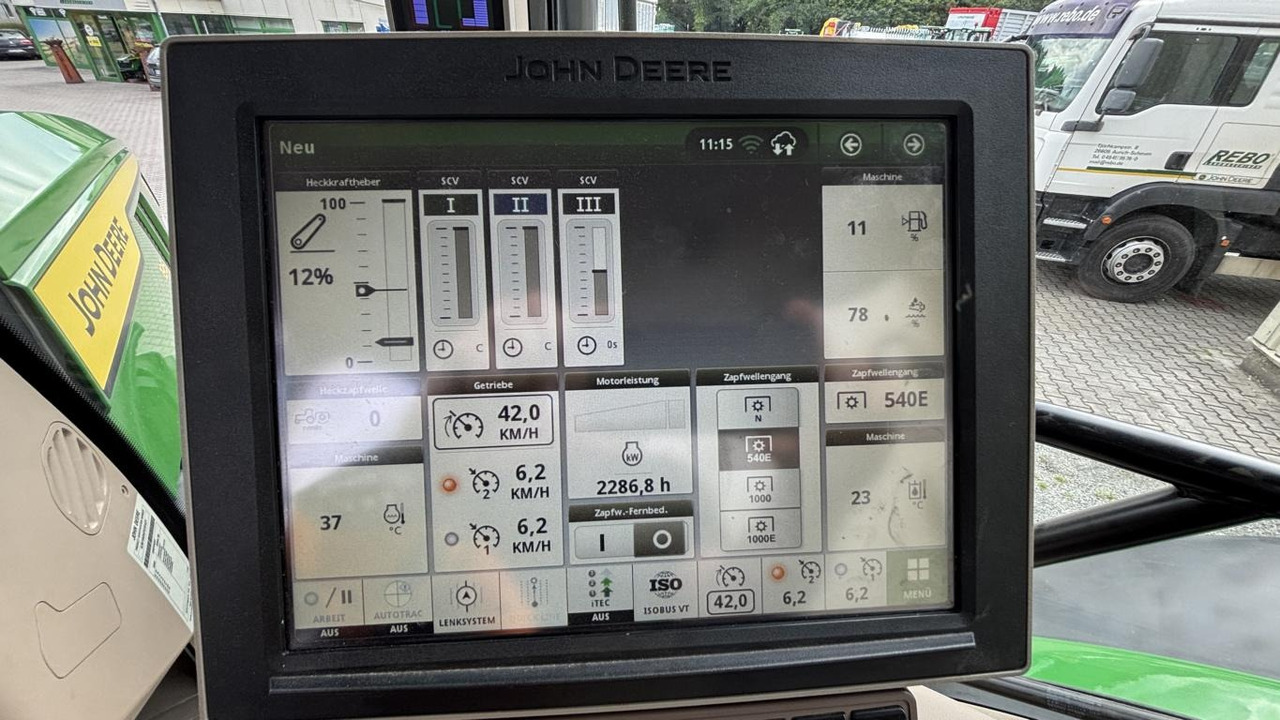 John Deere 6R195 - Tractor: foto 2 John Deere 6R195 - Tractor: foto 2