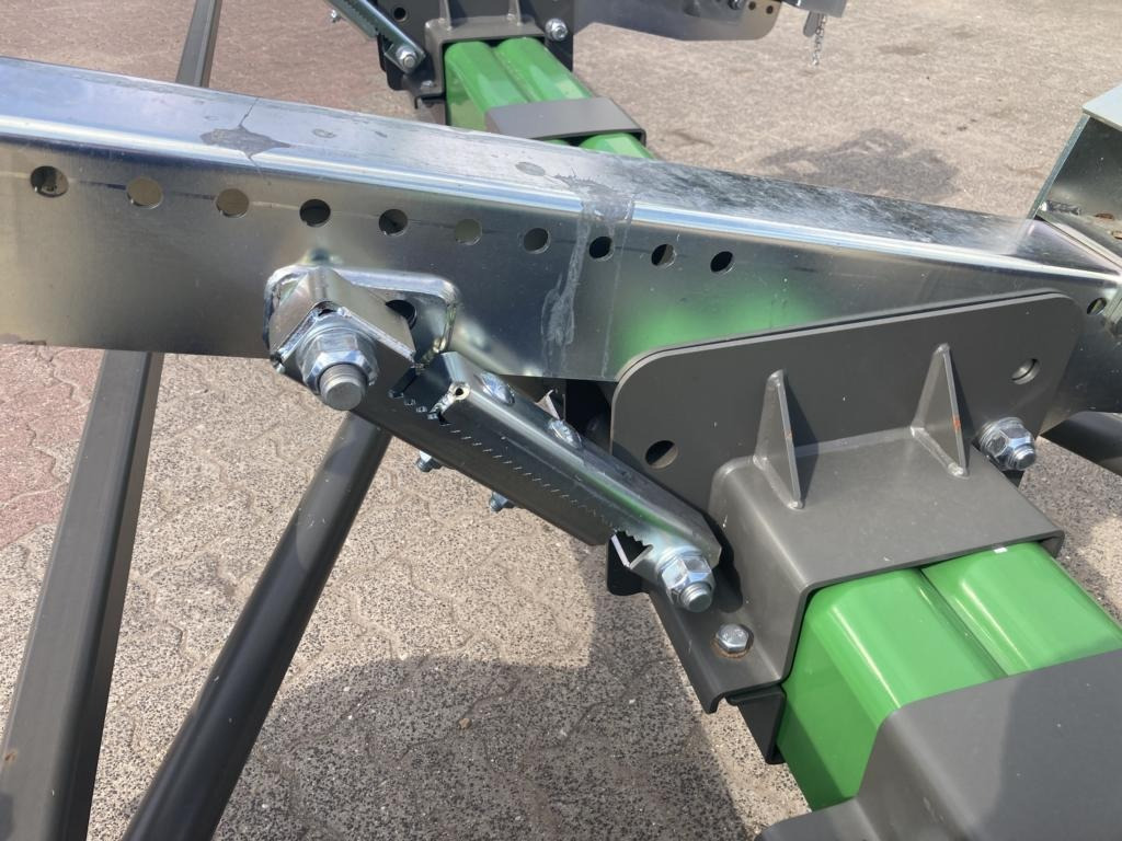 Ziegler 4WT JD HD40X - Cosechadora de granos: foto 2 Ziegler 4WT JD HD40X - Cosechadora de granos: foto 2