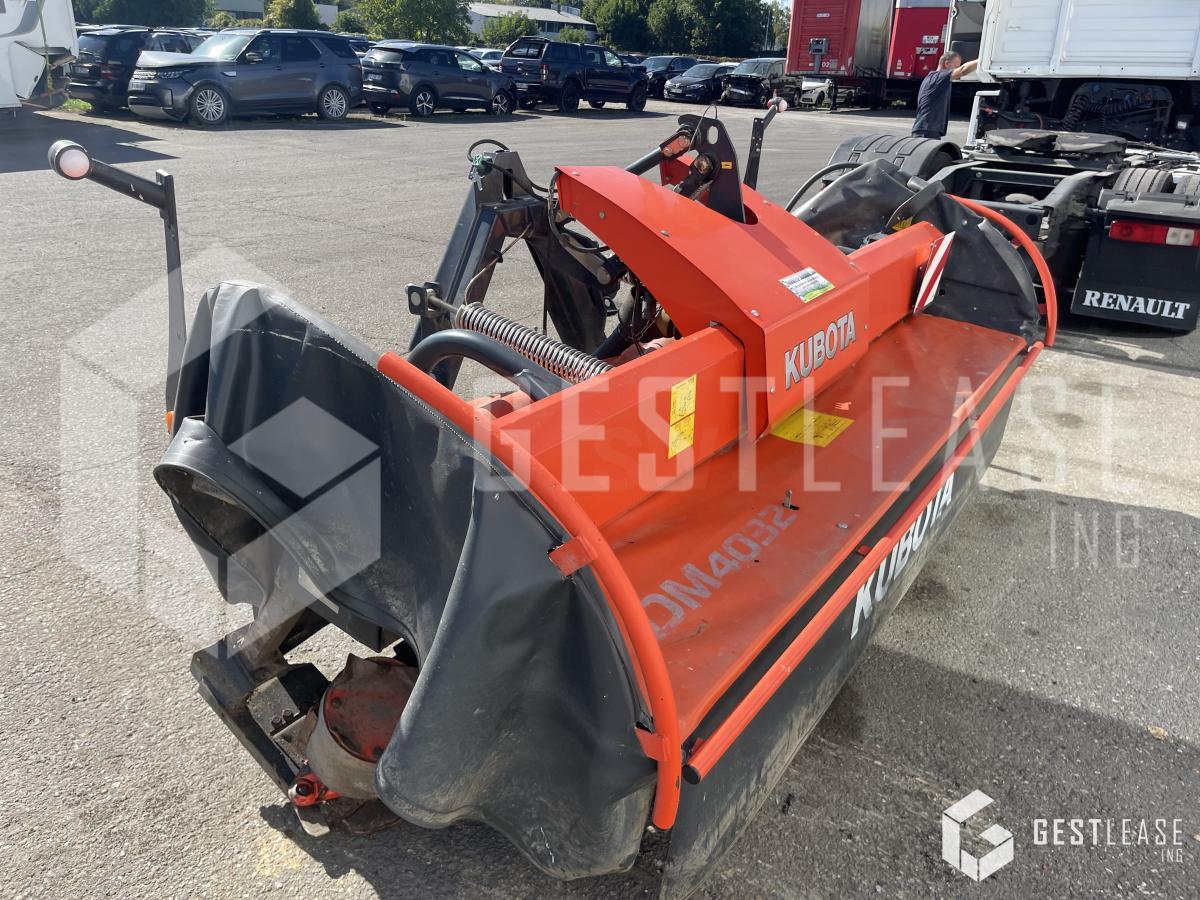 Kubota DM4032 - Segadora: foto 3 Kubota DM4032 - Segadora: foto 3