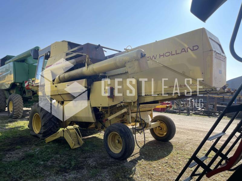 New Holland CLAYSON 1540 - Cosechadora de granos: foto 3 New Holland CLAYSON 1540 - Cosechadora de granos: foto 3