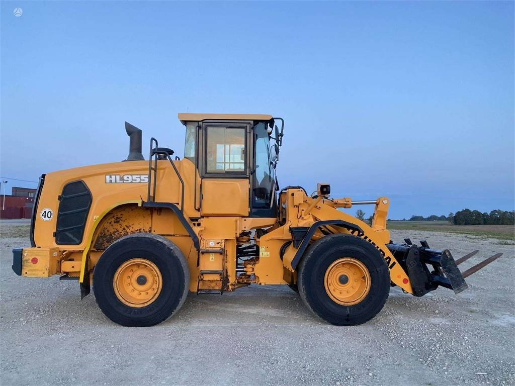 Hyundai HL 955 , hydro forks, coupler - Cargadora de ruedas: foto 5 Hyundai HL 955 , hydro forks, coupler - Cargadora de ruedas: foto 5