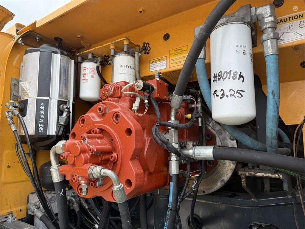Excavadora de cadenas Hyundai Robex 430 LC-9A: foto 11 Excavadora de cadenas Hyundai Robex 430 LC-9A: foto 11