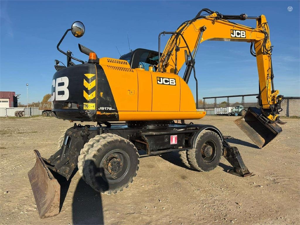 JCB JS 175 W T4i ENGCON + GRAPPLE - Excavadora de ruedas: foto 4 JCB JS 175 W T4i ENGCON + GRAPPLE - Excavadora de ruedas: foto 4