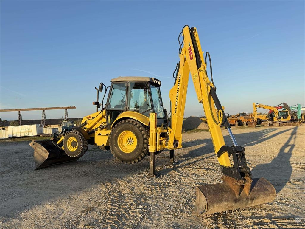 New Holland B 110-4PT , 2 quick couplers - Retroexcavadora: foto 5 New Holland B 110-4PT , 2 quick couplers - Retroexcavadora: foto 5