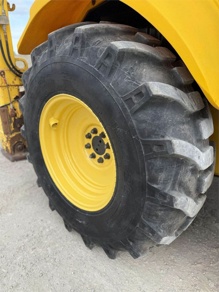 Retroexcavadora New Holland LB 110 B-4PT: foto 14 Retroexcavadora New Holland LB 110 B-4PT: foto 14