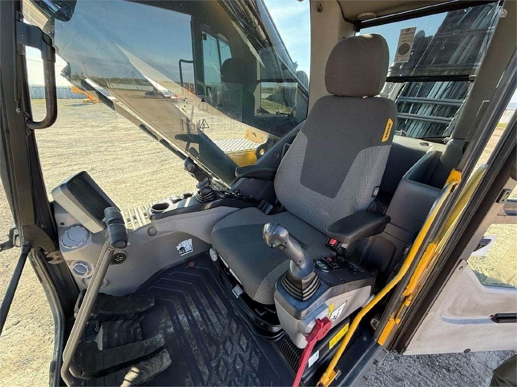 Leasing de Volvo EC 300 DNL Cabin Lift  Volvo EC 300 DNL Cabin Lift: foto 24