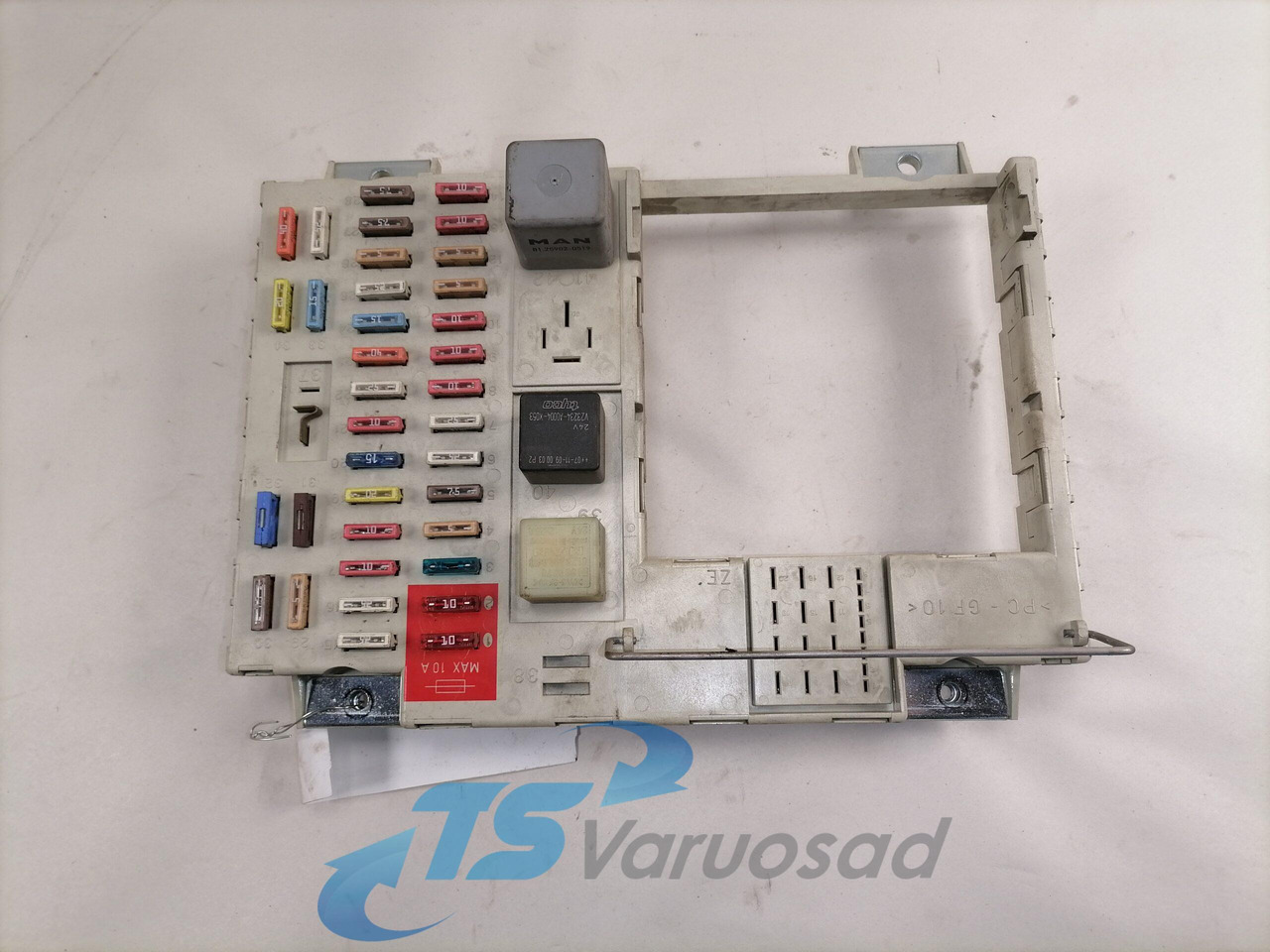 MAN Kaitsmepaneel 81254446074 - Fusible para Camión: foto 1 MAN Kaitsmepaneel 81254446074 - Fusible para Camión: foto 1