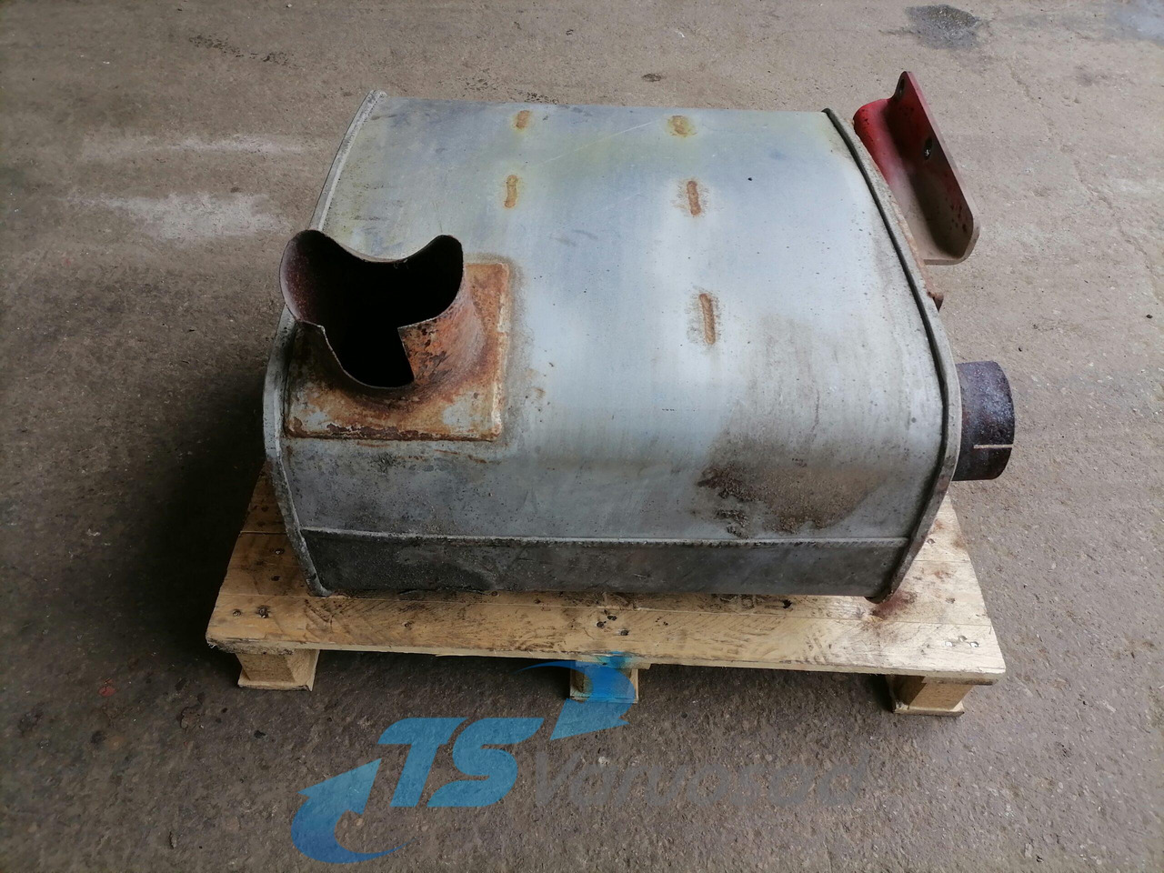 MAN Muffler 81151010346 - Silenciador para Camión: foto 2 MAN Muffler 81151010346 - Silenciador para Camión: foto 2