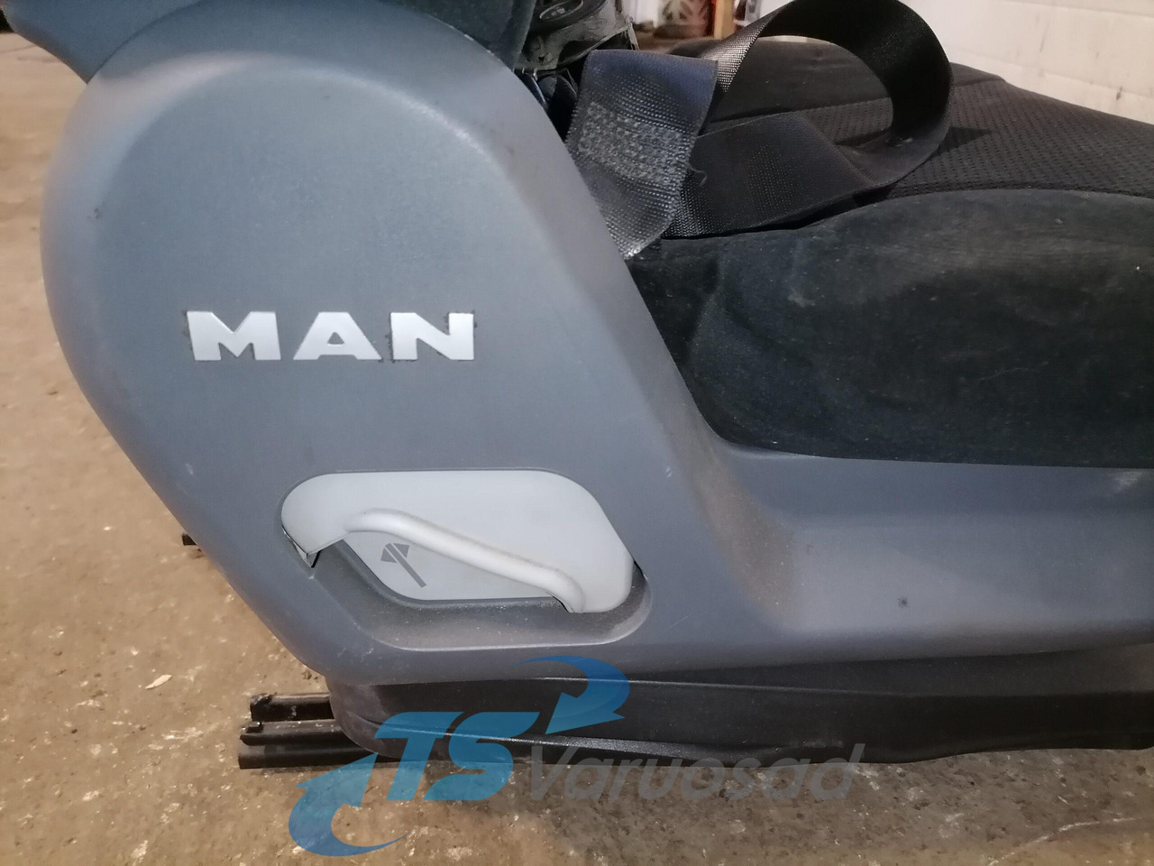 MAN Passenger seat 81623076326 - Asiento para Camión: foto 5 MAN Passenger seat 81623076326 - Asiento para Camión: foto 5