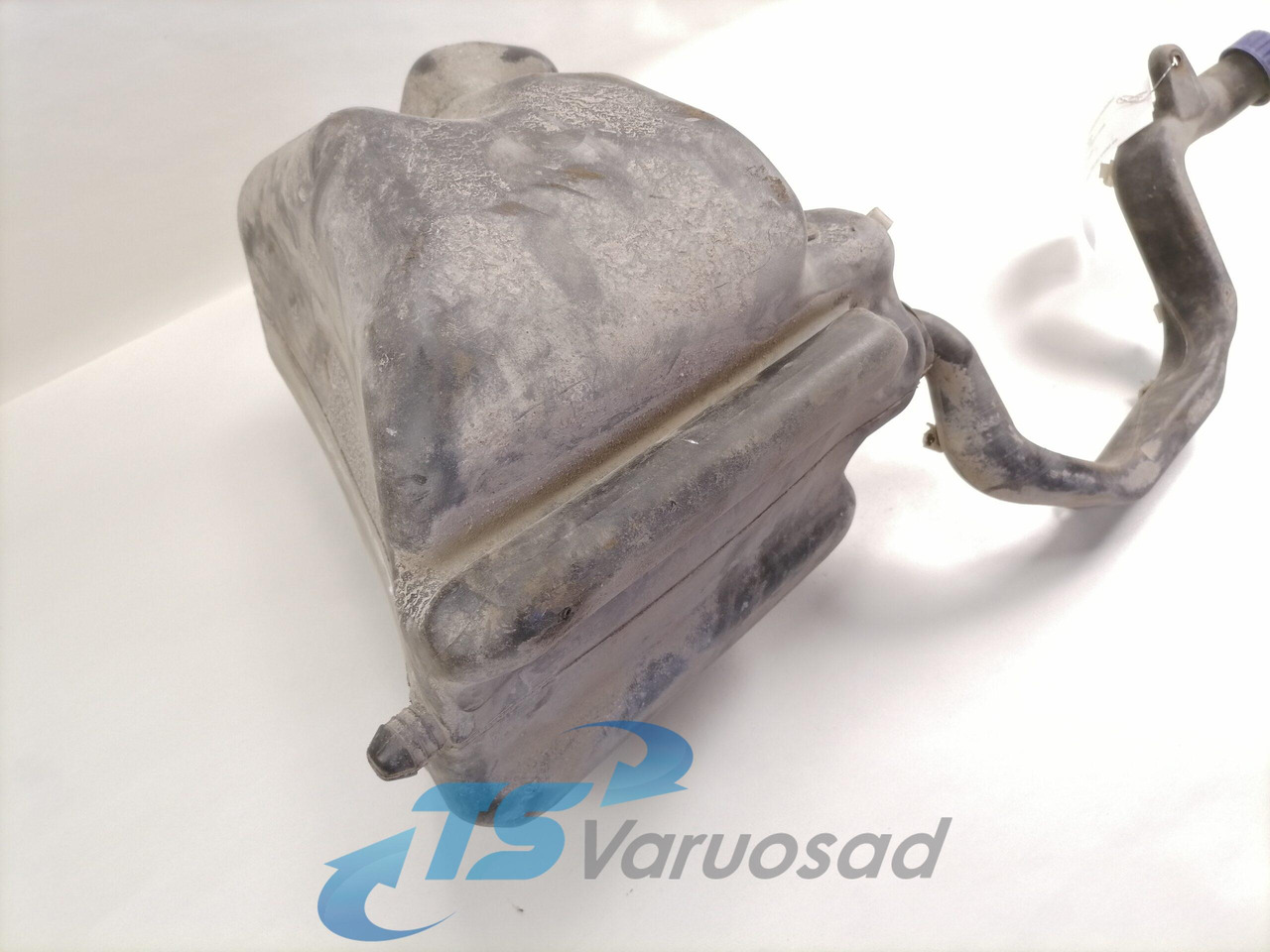 MAN Windscreen washer fluid tank 81264810066 - Limpiaparabrisas para Camión: foto 3 MAN Windscreen washer fluid tank 81264810066 - Limpiaparabrisas para Camión: foto 3