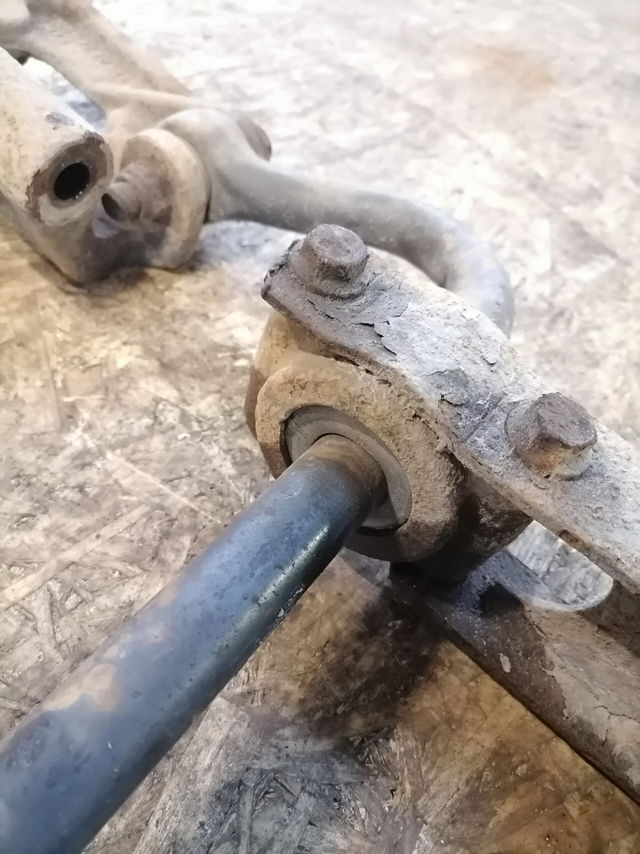 MB Anti-roll bar A9703200511 - Barra estabilizadora para Camión: foto 4 MB Anti-roll bar A9703200511 - Barra estabilizadora para Camión: foto 4