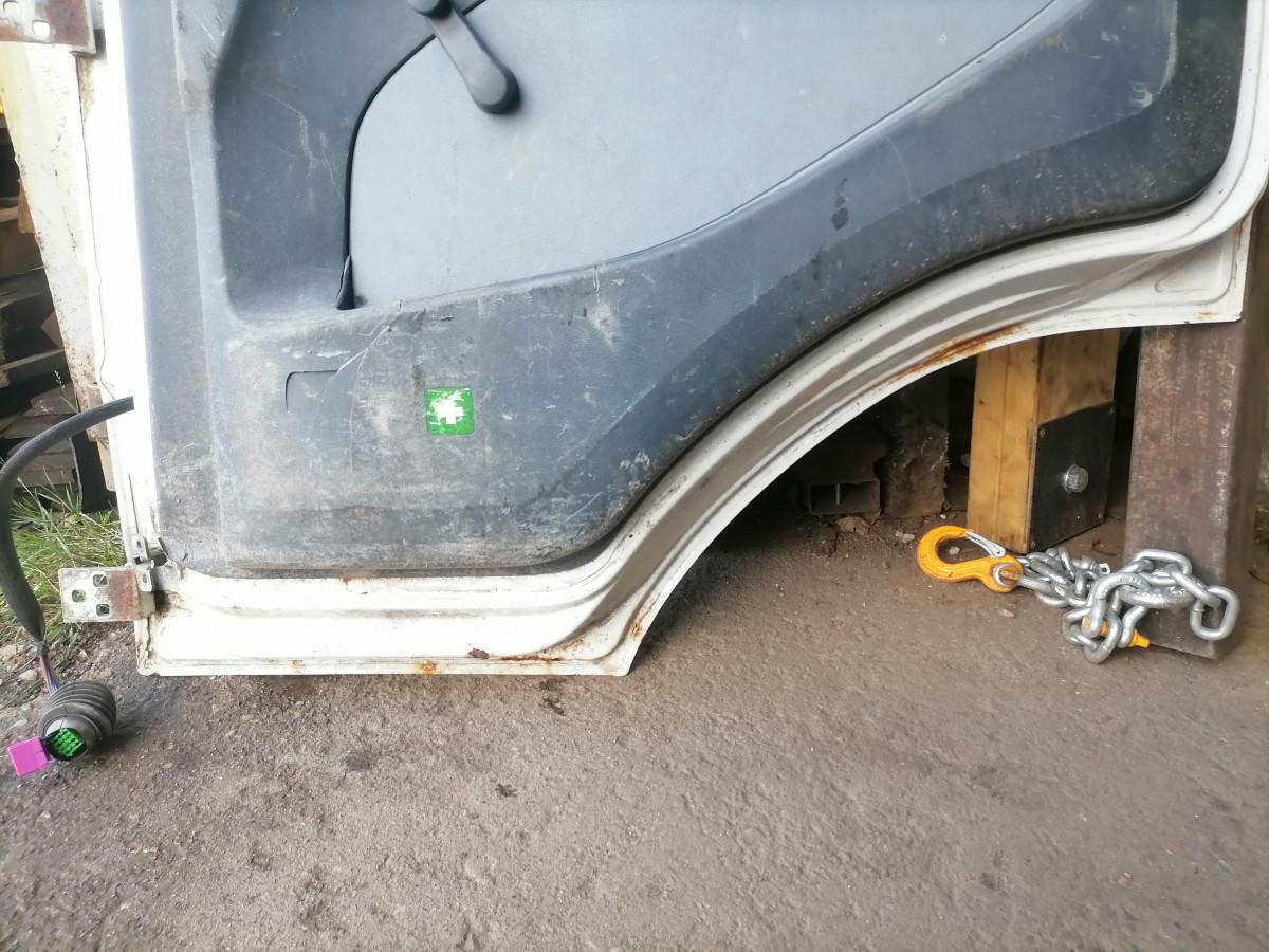 MB MB uks, parem A9737201805 - Puerta y piezas para Camión: foto 5 MB MB uks, parem A9737201805 - Puerta y piezas para Camión: foto 5