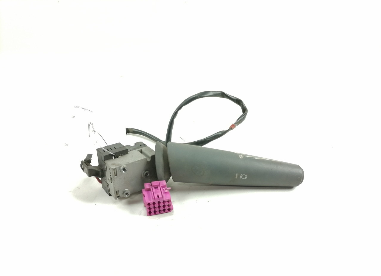 MB Switch, exhaust brake A0075457524 - Sistema eléctrico para Camión: foto 1 MB Switch, exhaust brake A0075457524 - Sistema eléctrico para Camión: foto 1