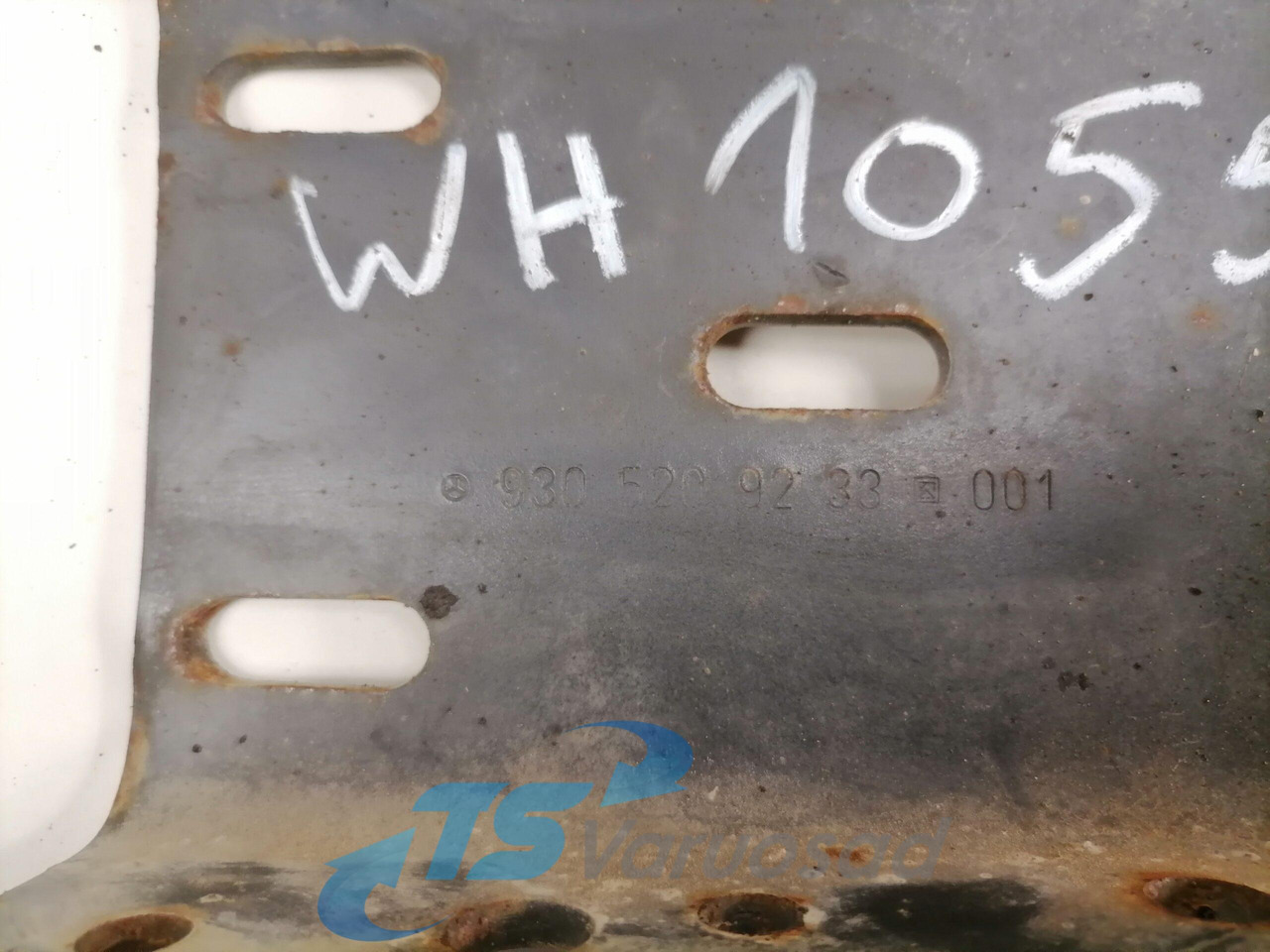 Mercedes-Benz Astmelaua kandur 9305209233 - Peldaño para Camión: foto 4 Mercedes-Benz Astmelaua kandur 9305209233 - Peldaño para Camión: foto 4