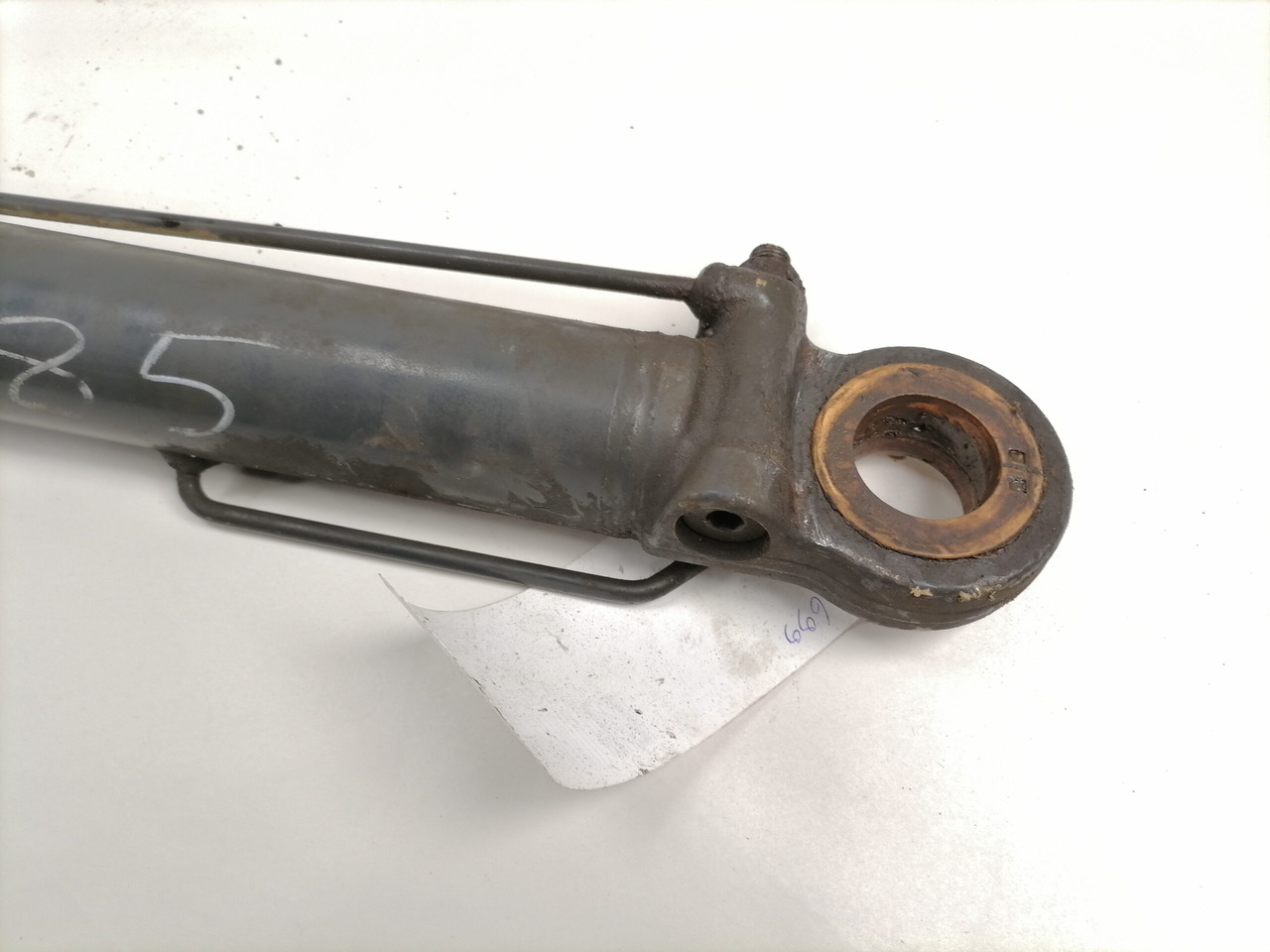 Mercedes-Benz Cab tilting cylinder 0035530205 - Suspensión de cabina para Camión: foto 2 Mercedes-Benz Cab tilting cylinder 0035530205 - Suspensión de cabina para Camión: foto 2