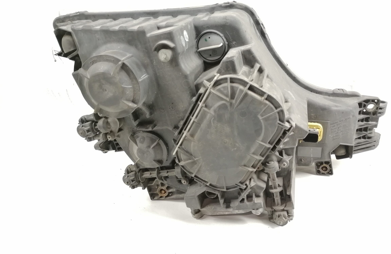 Mercedes-Benz Esituli, xenon A9608200839 - Luz/ Iluminación para Camión: foto 4 Mercedes-Benz Esituli, xenon A9608200839 - Luz/ Iluminación para Camión: foto 4