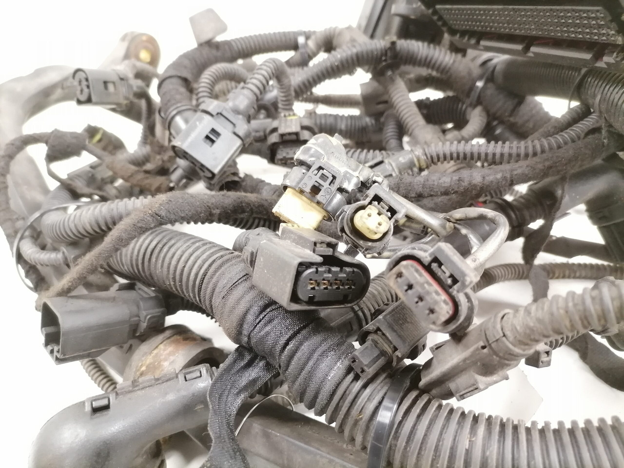 Mercedes-Benz Mootori juhtmestik A4711504320 - Unidad de control para Camión: foto 4 Mercedes-Benz Mootori juhtmestik A4711504320 - Unidad de control para Camión: foto 4