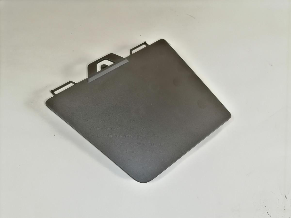 Renault Plastikdetail 7423377591 - Aerodinámica/ Spoiler para Camión: foto 2 Renault Plastikdetail 7423377591 - Aerodinámica/ Spoiler para Camión: foto 2