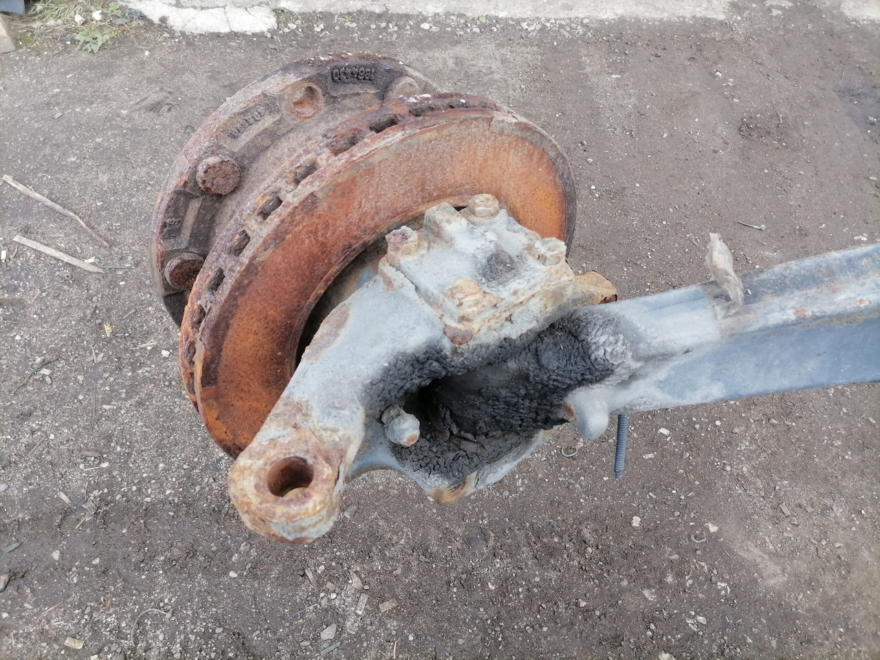 Scania Axel housing 1394399 - Eje delantero para Camión: foto 3 Scania Axel housing 1394399 - Eje delantero para Camión: foto 3