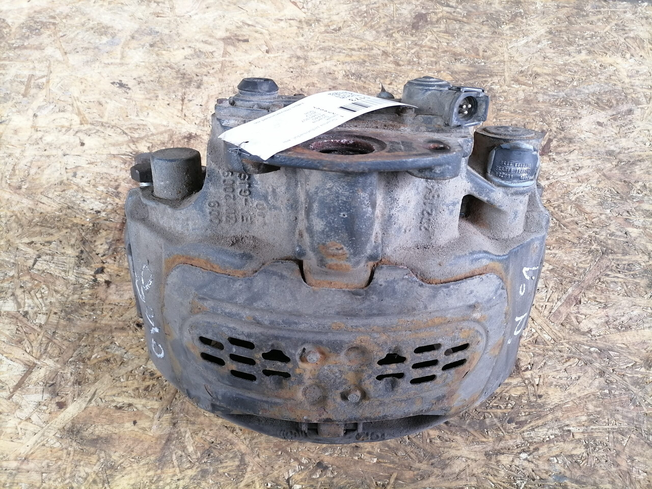 Scania Brake caliper 1946307 - Piezas de freno para Camión: foto 2 Scania Brake caliper 1946307 - Piezas de freno para Camión: foto 2