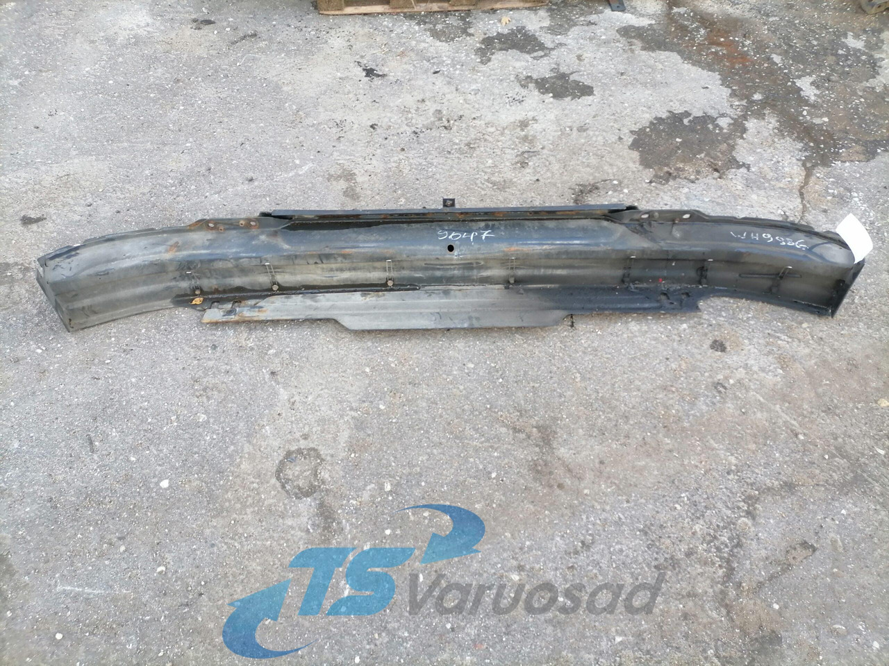 Scania Bumper 1422843 - Parachoques para Camión: foto 2 Scania Bumper 1422843 - Parachoques para Camión: foto 2