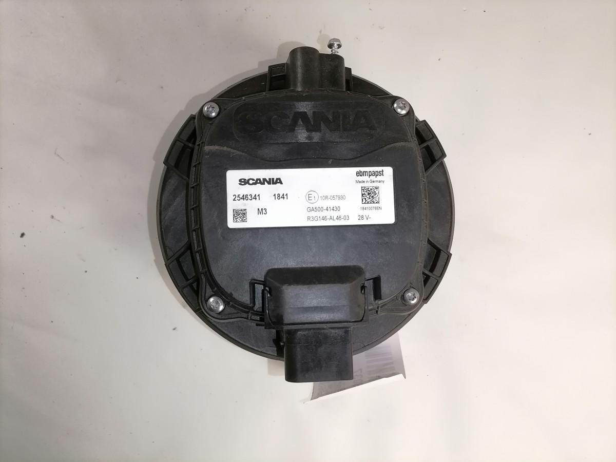 Scania Cab fan 2546341 - Calefacción/ Ventilación para Camión: foto 4 Scania Cab fan 2546341 - Calefacción/ Ventilación para Camión: foto 4