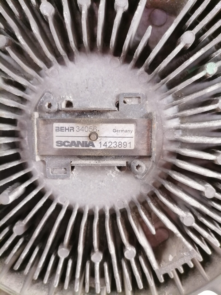 Scania Cooling fan 1423891 - Ventilador para Camión: foto 3 Scania Cooling fan 1423891 - Ventilador para Camión: foto 3