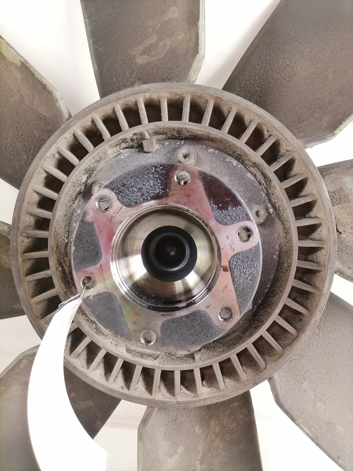 Scania Cooling fan 1423891 - Ventilador para Camión: foto 2 Scania Cooling fan 1423891 - Ventilador para Camión: foto 2