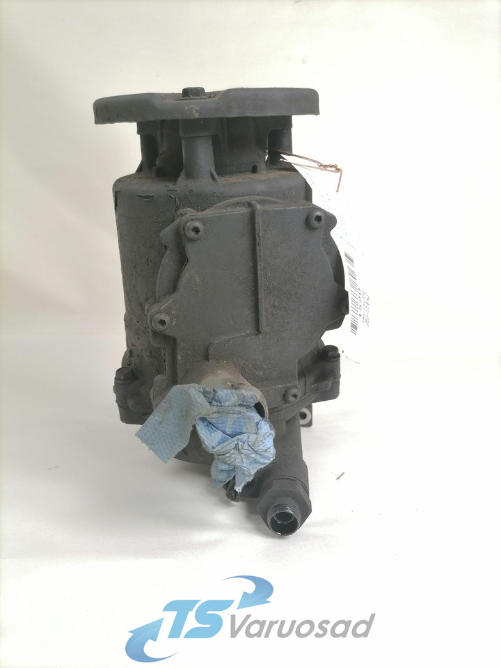 Scania Crankcase ventilation 1748694 - Cárter para Camión: foto 3 Scania Crankcase ventilation 1748694 - Cárter para Camión: foto 3