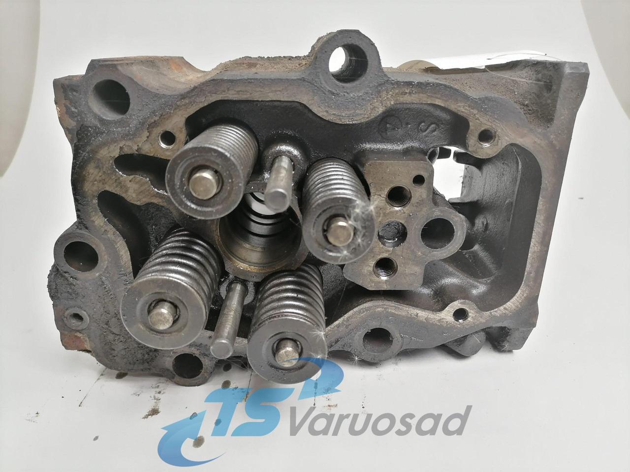 Scania Cylinder head, HPI 1522361 - Cabezal de bloque para Camión: foto 2 Scania Cylinder head, HPI 1522361 - Cabezal de bloque para Camión: foto 2