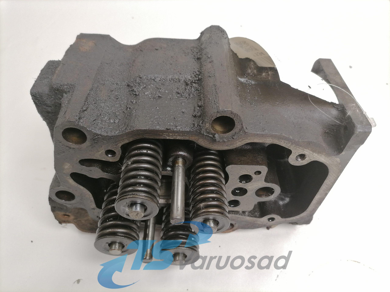 Scania Cylinder head, HPI 1522361 - Cabezal de bloque para Camión: foto 1 Scania Cylinder head, HPI 1522361 - Cabezal de bloque para Camión: foto 1