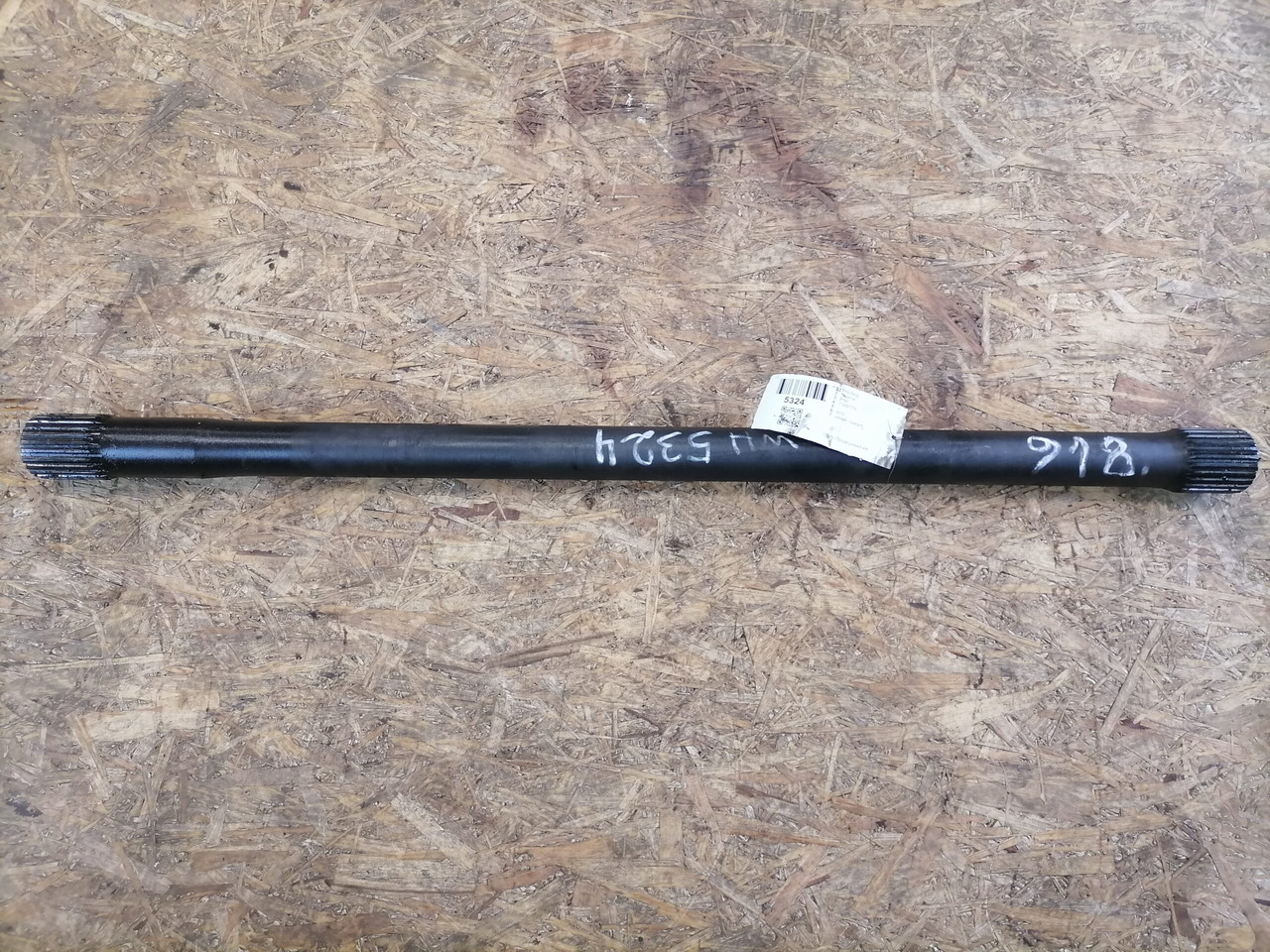 Scania Drive shaft 1368178 - Palier para Camión: foto 2 Scania Drive shaft 1368178 - Palier para Camión: foto 2