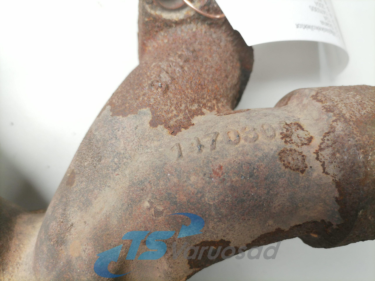 Scania Exhaust mainfold 1470305 - Colector de escape para Camión: foto 2 Scania Exhaust mainfold 1470305 - Colector de escape para Camión: foto 2