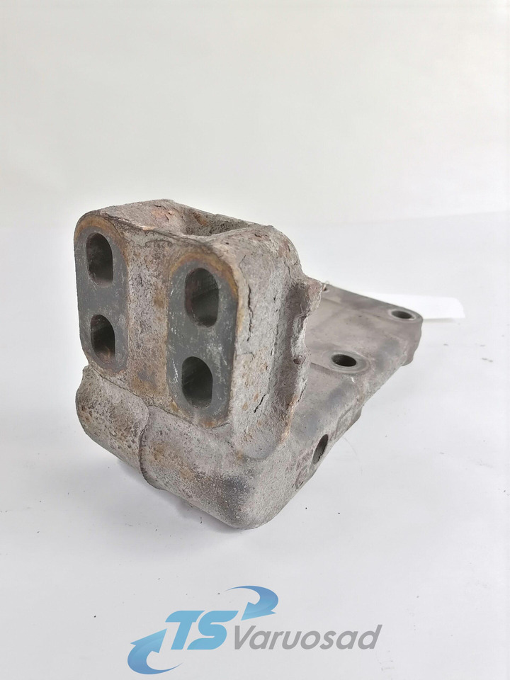 Scania Gearbox bracket 1404300 - Caja de cambios y piezas para Camión: foto 4 Scania Gearbox bracket 1404300 - Caja de cambios y piezas para Camión: foto 4