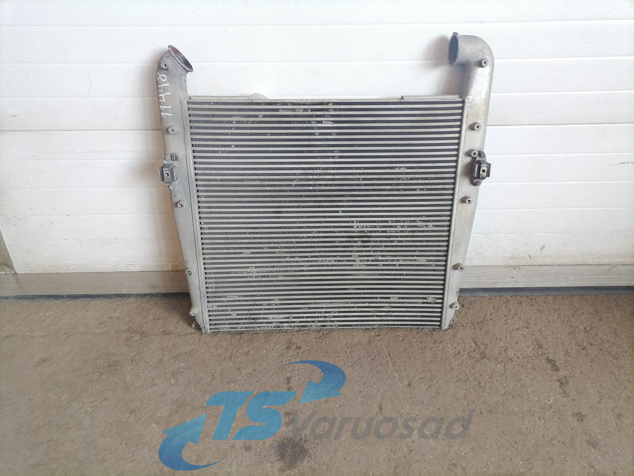 Scania Intercooler radiator DASC001TT - Intercooler para Camión: foto 2 Scania Intercooler radiator DASC001TT - Intercooler para Camión: foto 2