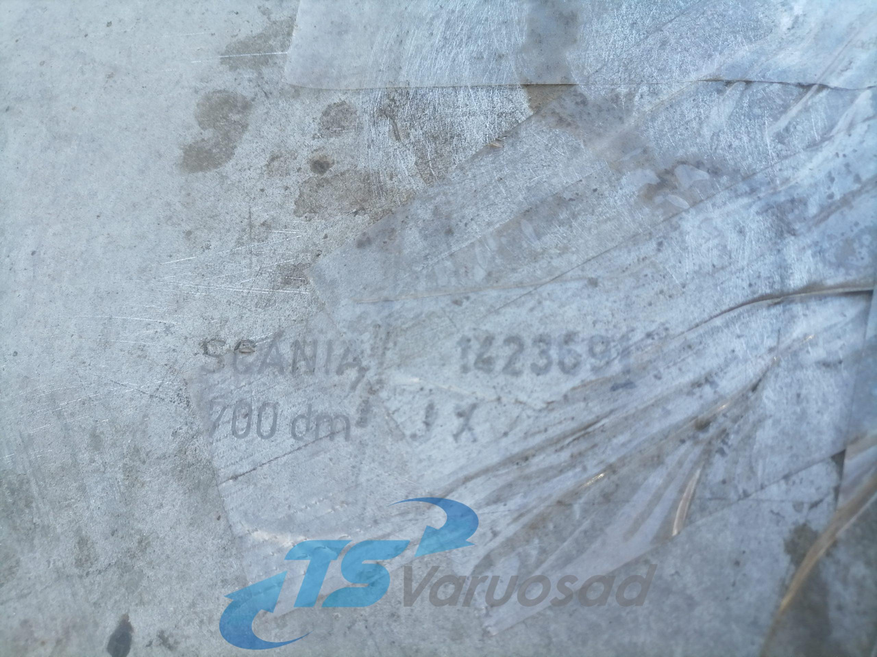 Scania Kütusepaak 700L 1423691 - Depósito de combustible para Camión: foto 5 Scania Kütusepaak 700L 1423691 - Depósito de combustible para Camión: foto 5