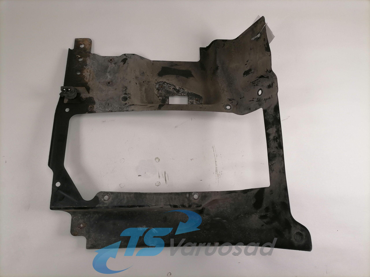 Scania Light bracket 1727991 - Luz/ Iluminación para Camión: foto 3 Scania Light bracket 1727991 - Luz/ Iluminación para Camión: foto 3