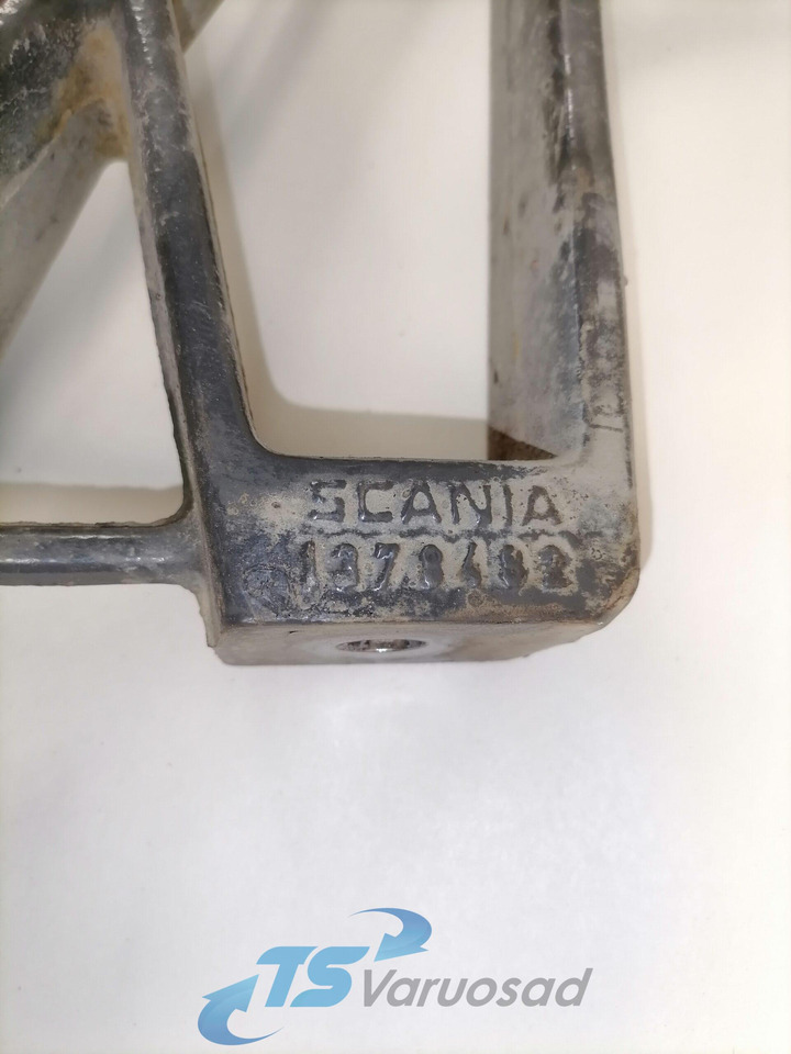 Scania Muffler carrier 1378482 - Silenciador para Camión: foto 3 Scania Muffler carrier 1378482 - Silenciador para Camión: foto 3