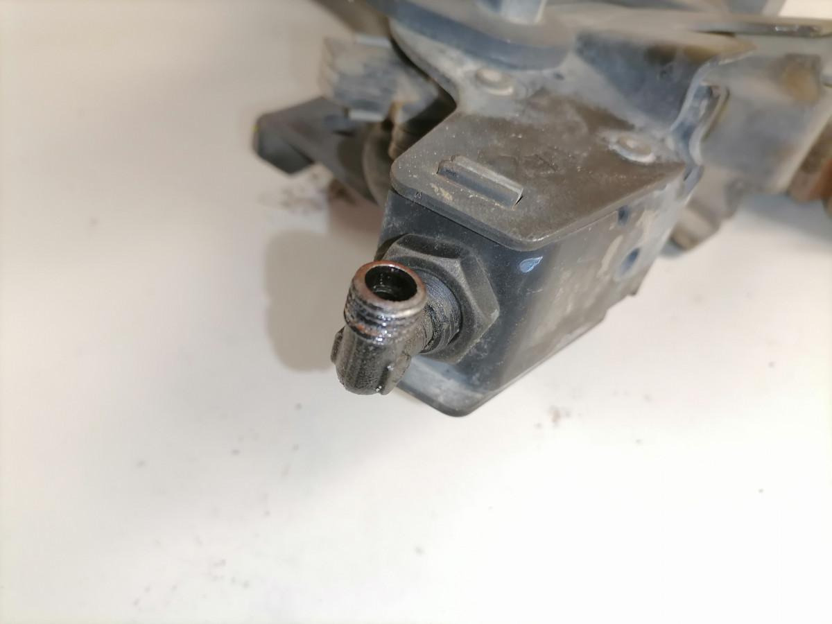 Scania Scania cab carrier 1490910 - Suspensión de cabina para Camión: foto 3 Scania Scania cab carrier 1490910 - Suspensión de cabina para Camión: foto 3