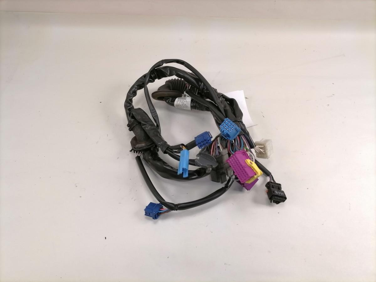 Scania Ukse juhtmestik 2243881 - Puerta y piezas para Camión: foto 2 Scania Ukse juhtmestik 2243881 - Puerta y piezas para Camión: foto 2