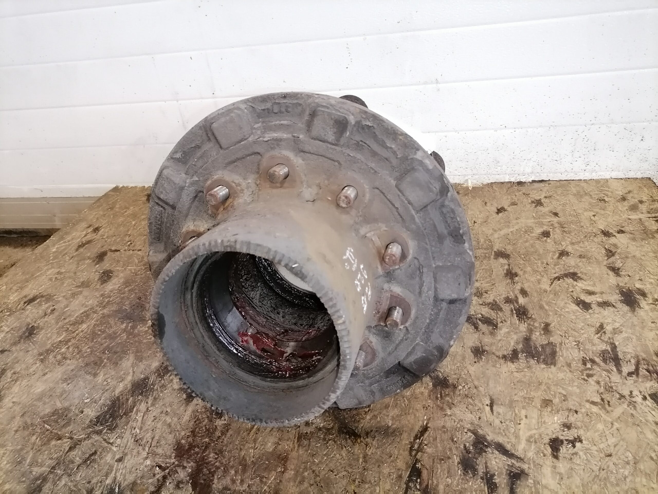 Scania Wheel hub 1382884 - Cubo para Camión: foto 4 Scania Wheel hub 1382884 - Cubo para Camión: foto 4