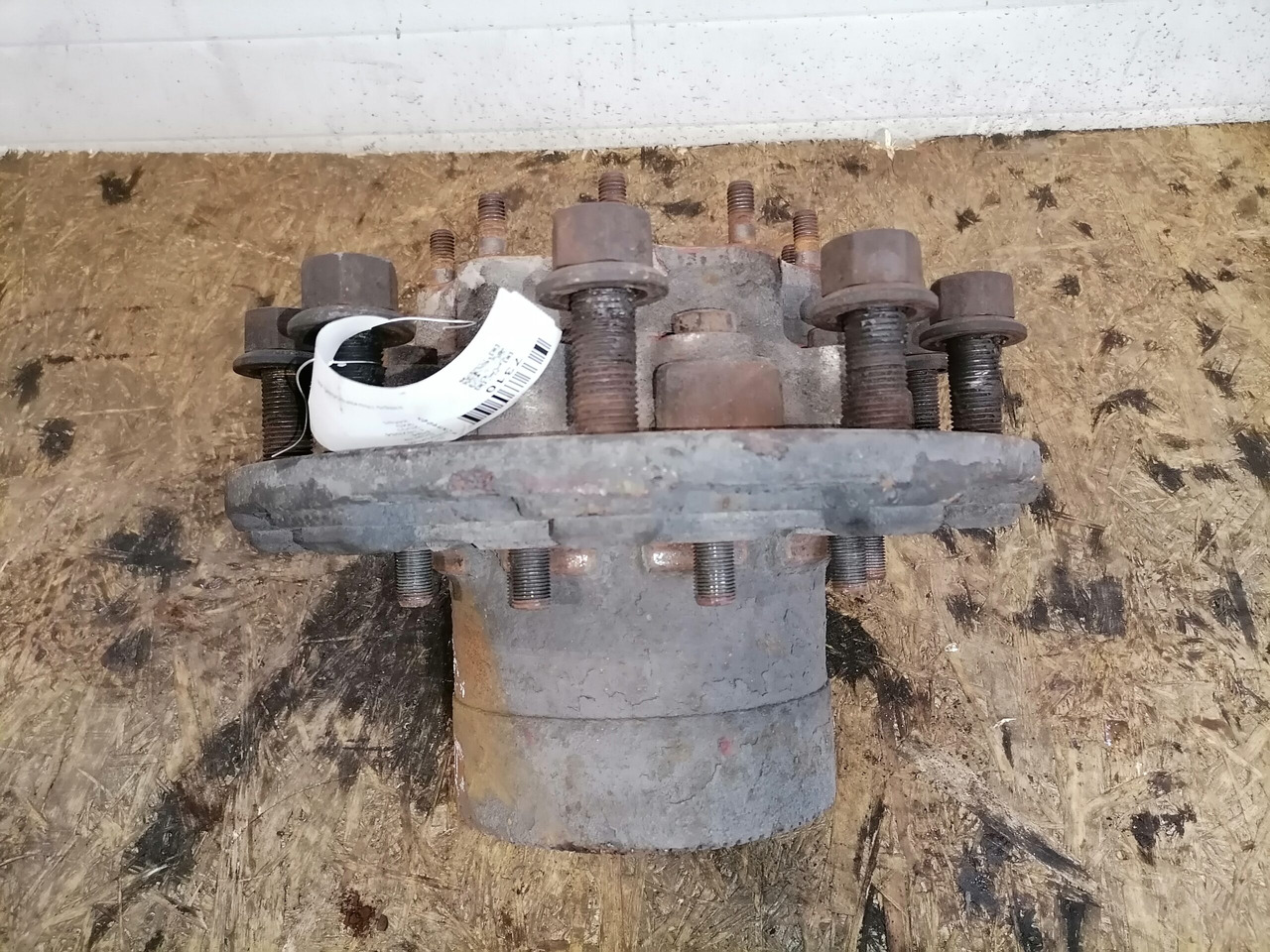 Scania Wheel hub 1382884 - Cubo para Camión: foto 3 Scania Wheel hub 1382884 - Cubo para Camión: foto 3