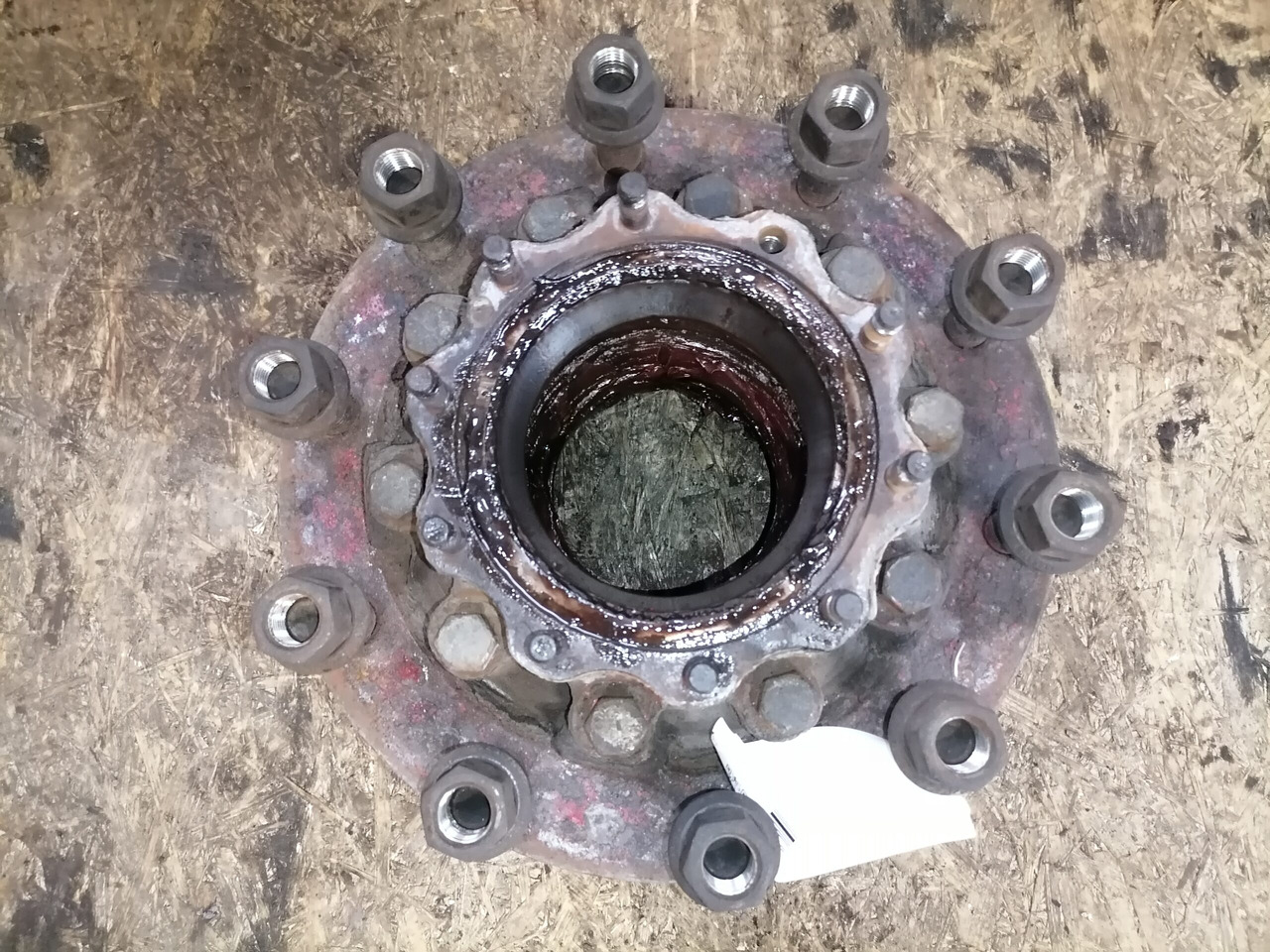 Scania Wheel hub 1382884 - Cubo para Camión: foto 3 Scania Wheel hub 1382884 - Cubo para Camión: foto 3