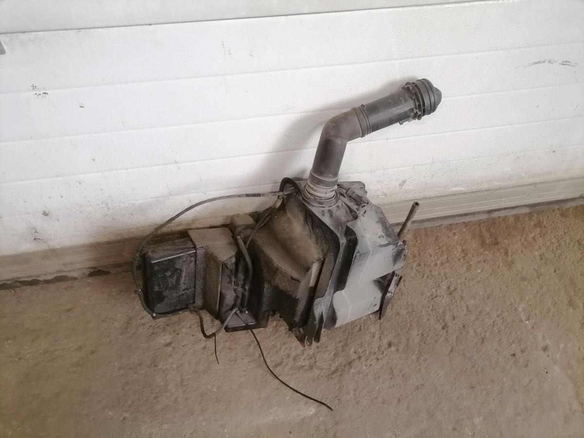 Scania Windscreen washer fluid tank 2512290 - Limpiaparabrisas para Camión: foto 2 Scania Windscreen washer fluid tank 2512290 - Limpiaparabrisas para Camión: foto 2