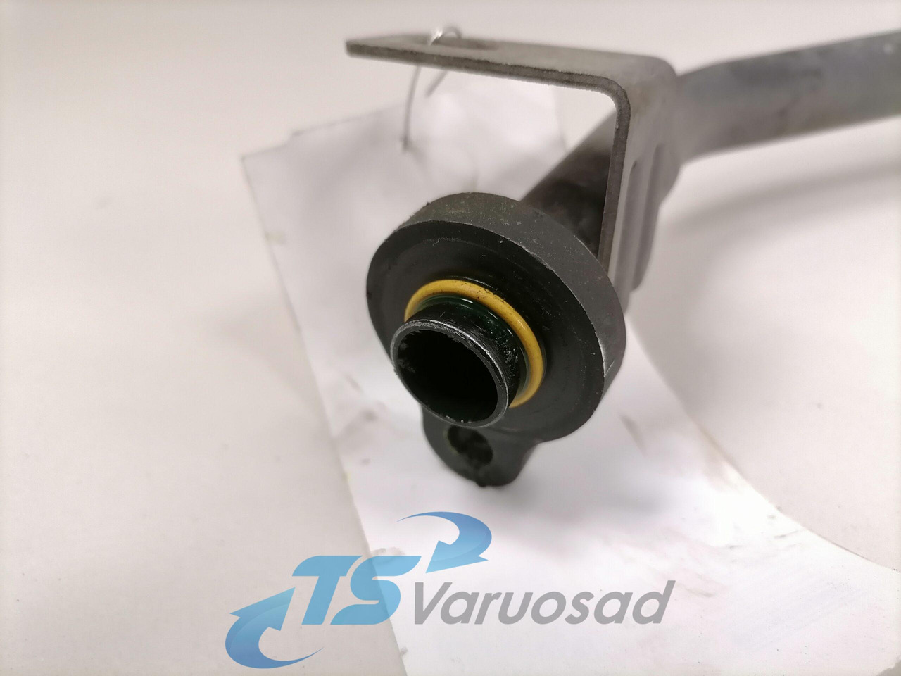 Volvo A/C pipe 20498305 - Calefacción/ Ventilación para Camión: foto 3 Volvo A/C pipe 20498305 - Calefacción/ Ventilación para Camión: foto 3