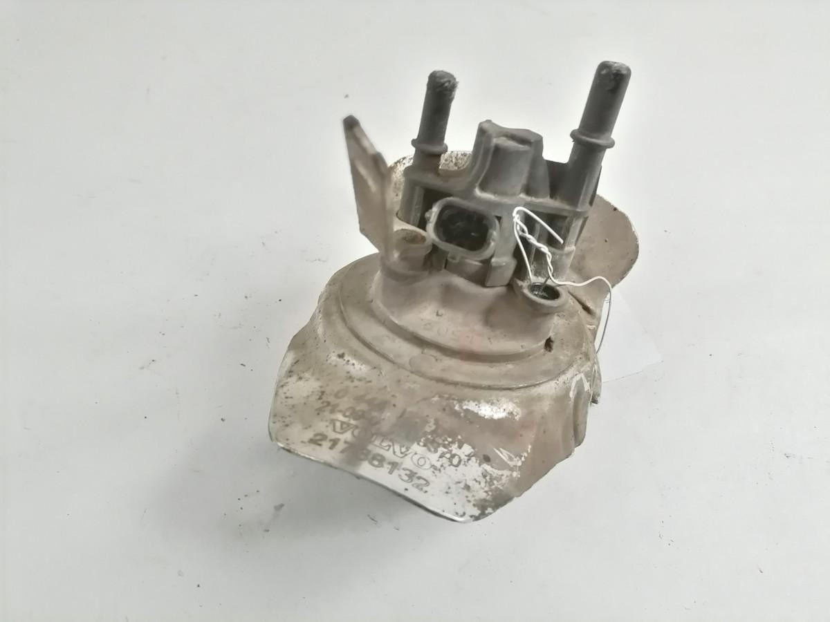 Volvo ADBlue dosaator 21738132 - Procesamiento de combustible para Camión: foto 3 Volvo ADBlue dosaator 21738132 - Procesamiento de combustible para Camión: foto 3