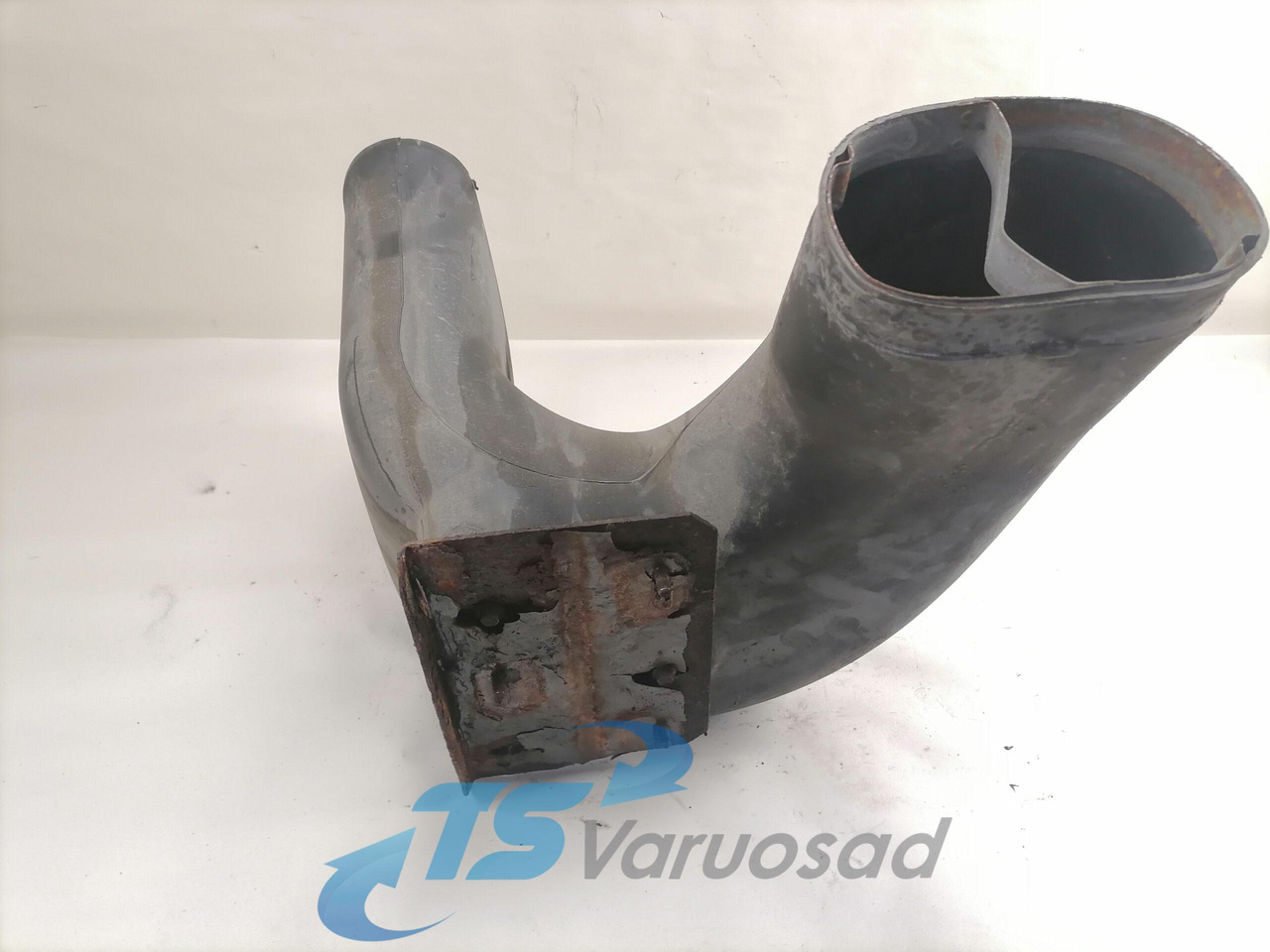 Volvo Air intake 21627374 - Sistema de admisión de aire para Camión: foto 2 Volvo Air intake 21627374 - Sistema de admisión de aire para Camión: foto 2