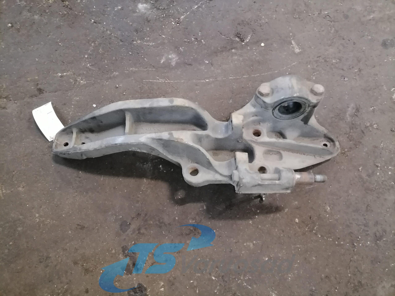 Volvo Air suspension bracket 21196819 - Eje y piezas para Camión: foto 2 Volvo Air suspension bracket 21196819 - Eje y piezas para Camión: foto 2